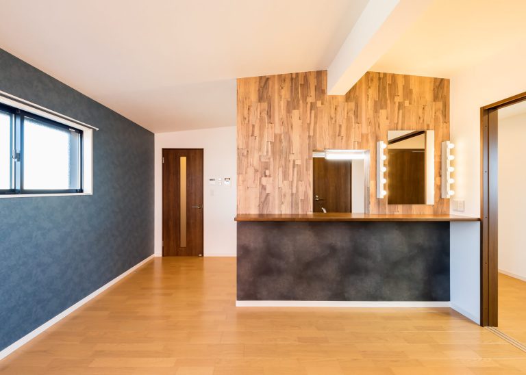 女優ミラー、キッチンカウンター