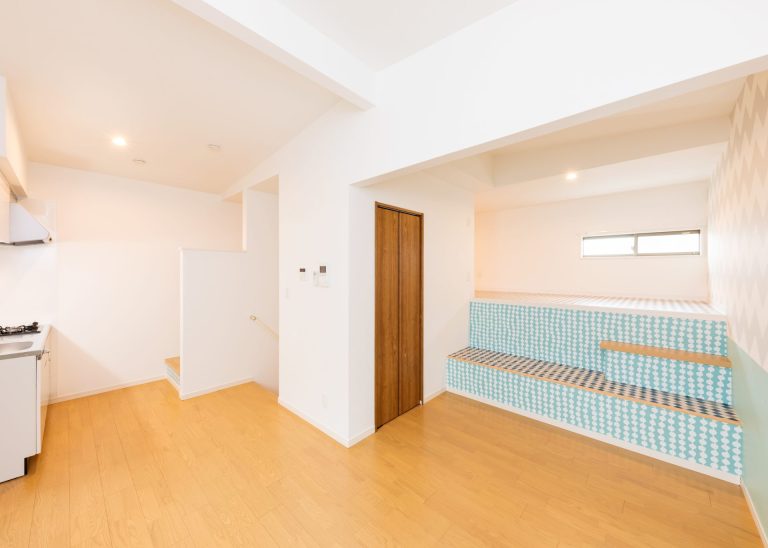 ベンチ階段、廻れる動線